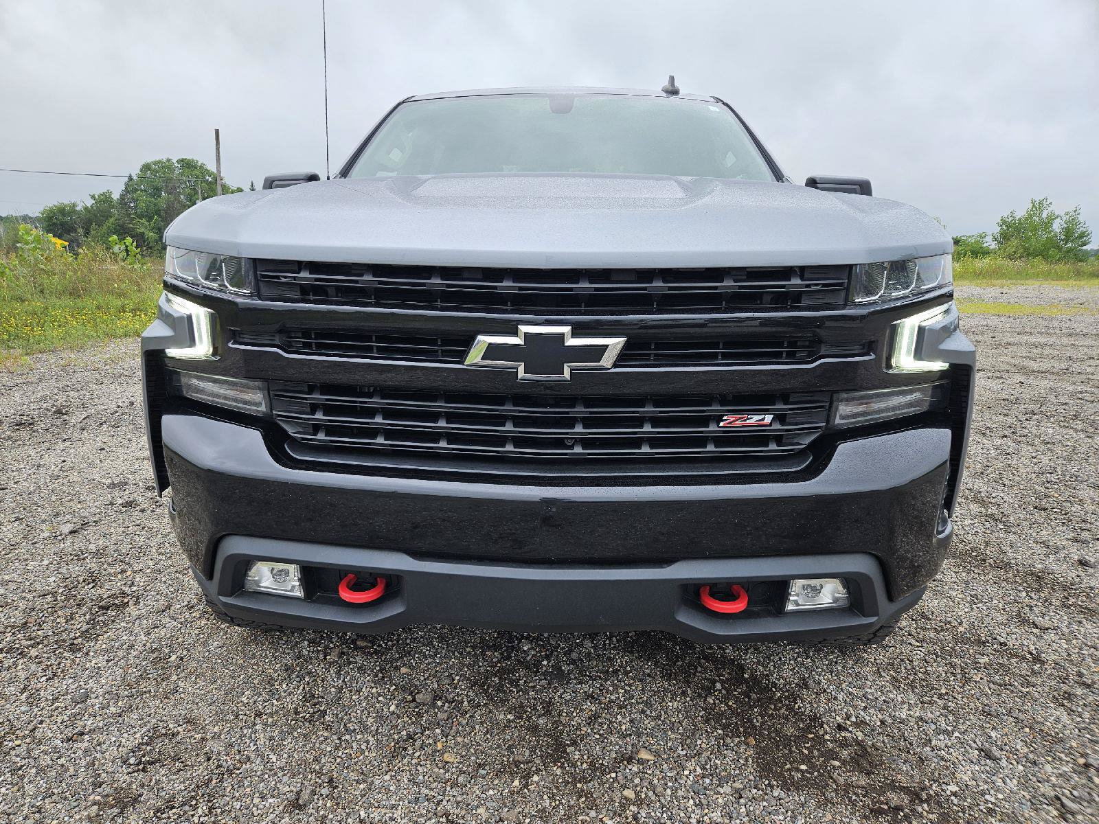 Used 2021 Chevrolet Silverado 1500 LT Trail Boss w/ Convenience Package II AWD/4WD image 2