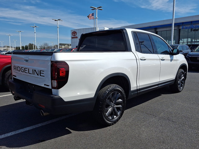 Certified 2024 Honda Ridgeline Sport image 6