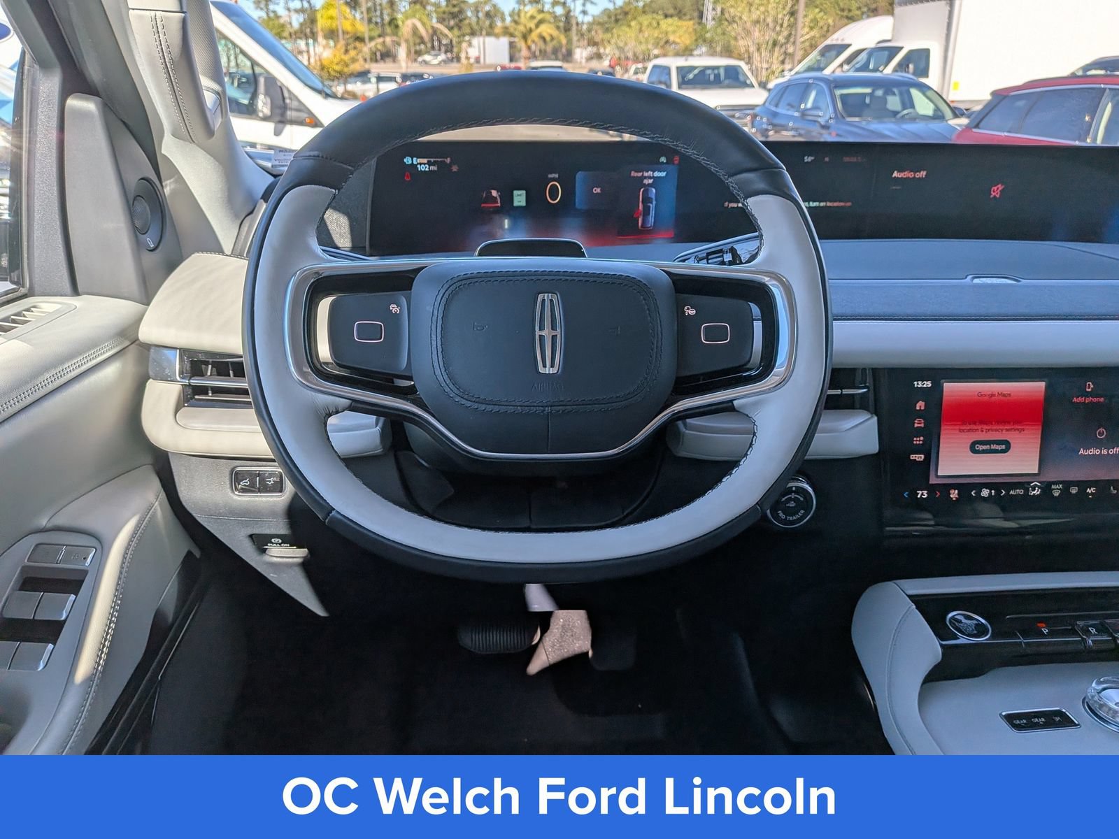 Certified 2025 Lincoln Navigator Reserve AWD/4WD image 19