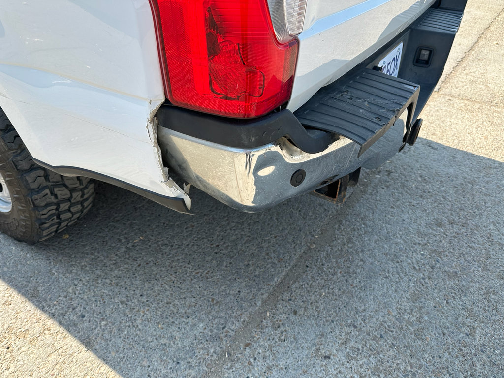 Used 2022 Ford F250 XL w/ Power Equipment Group image 3