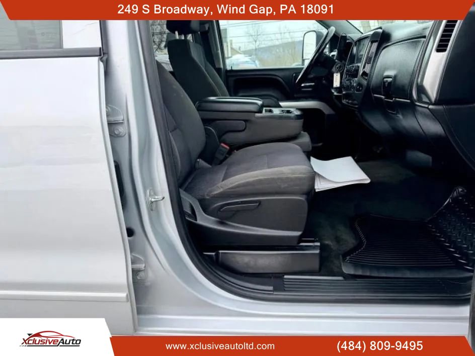 Used 2018 Chevrolet Silverado 1500 LT w/ All Star Edition AWD/4WD image 14