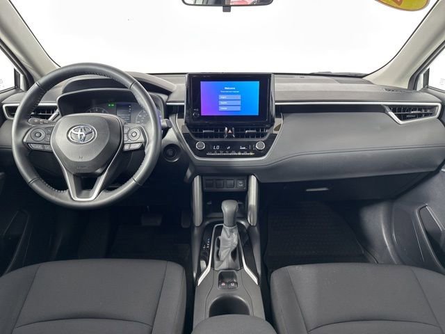 Used 2024 Toyota Corolla Cross LE AWD/4WD image 11
