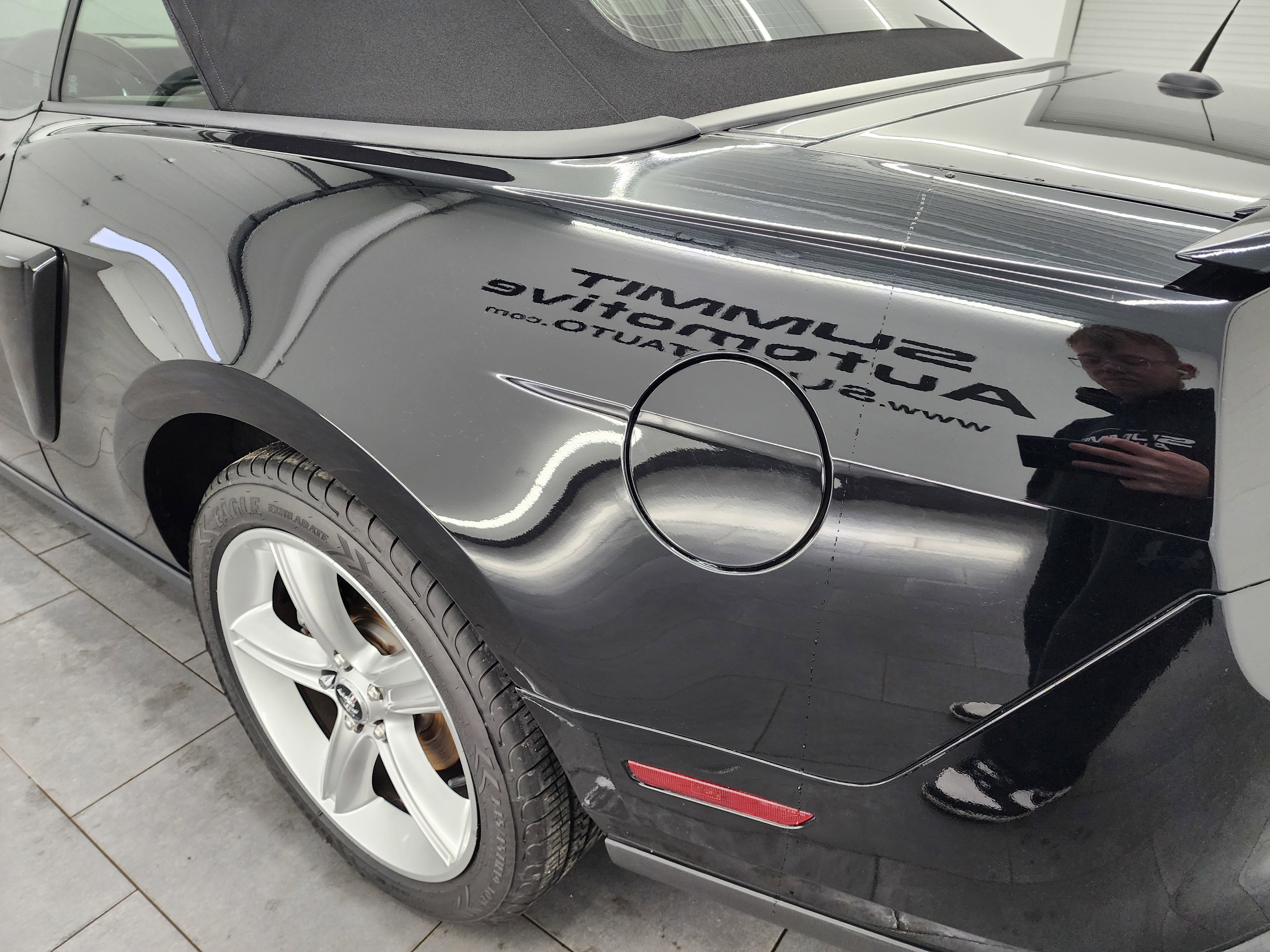 Used 2010 Ford Mustang GT Premium image 28