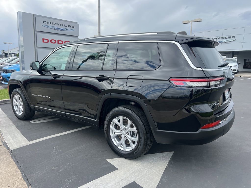 Used 2023 Jeep Grand Cherokee L Limited w/ Trailer Tow Group (B) AWD/4WD image 19