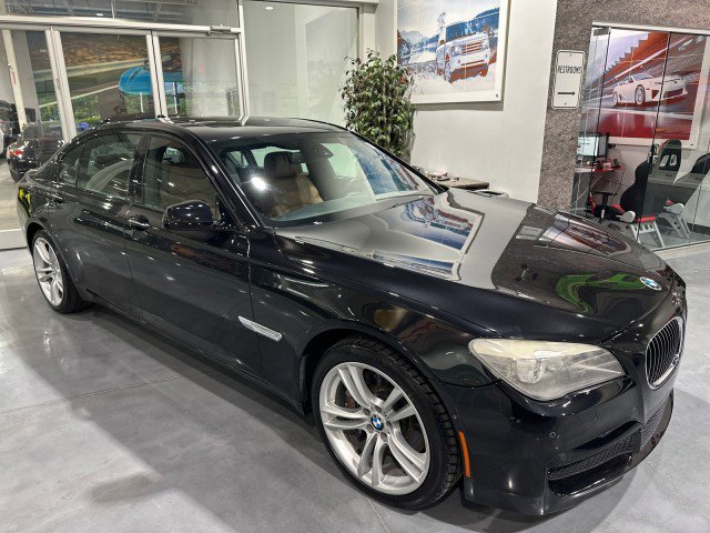 Used 2012 BMW 750Li RWD image 11