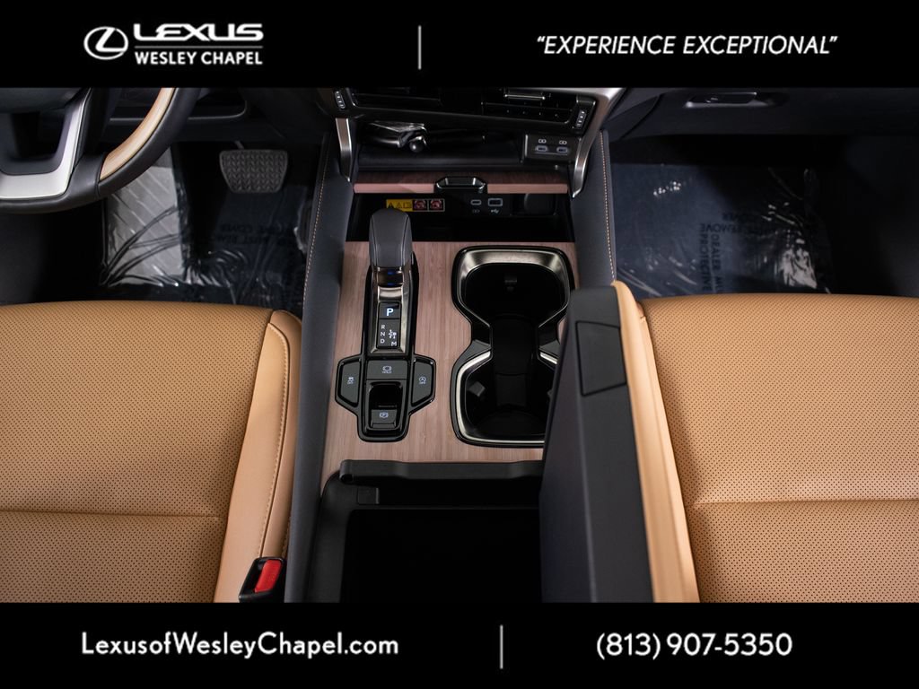 Used 2025 Lexus RX 350 Premium w/ Accessory Package (Z1) FWD image 19