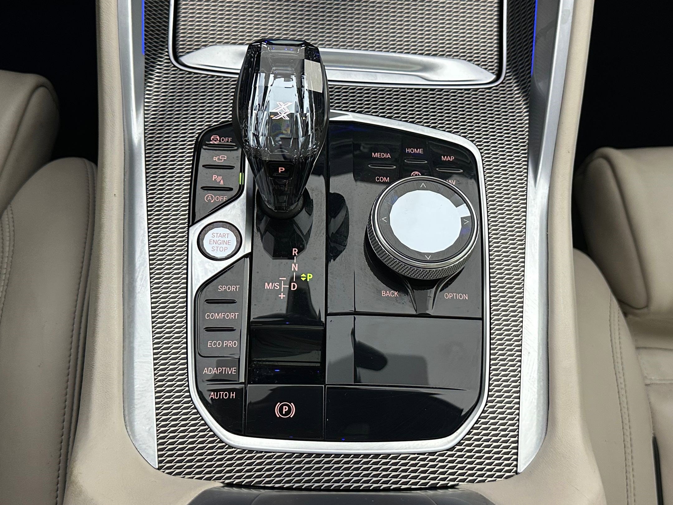 Used 2020 BMW X6 sDrive40i w/ Executive Package image 15