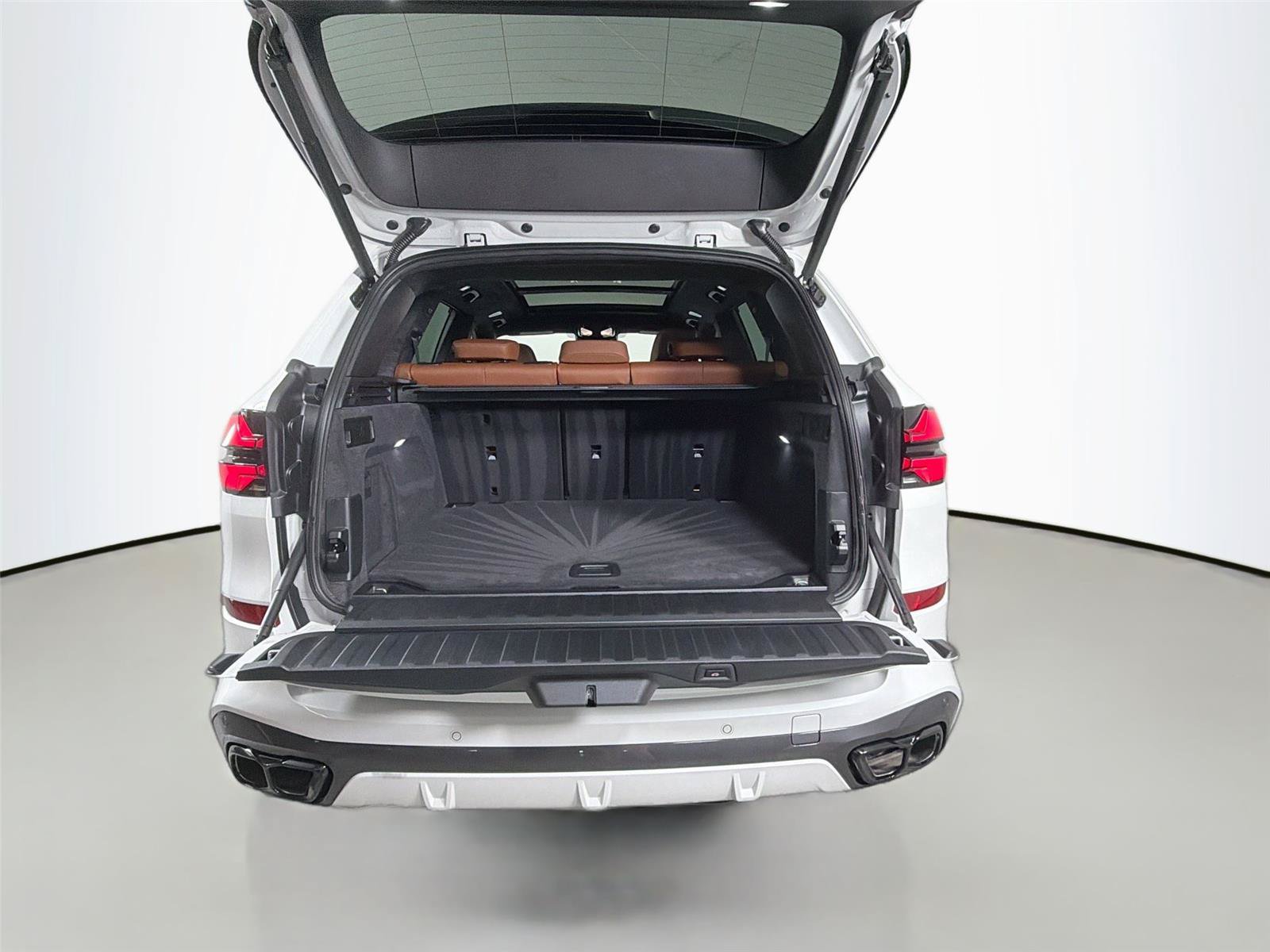 New 2026 BMW X5 M60i AWD/4WD image 26
