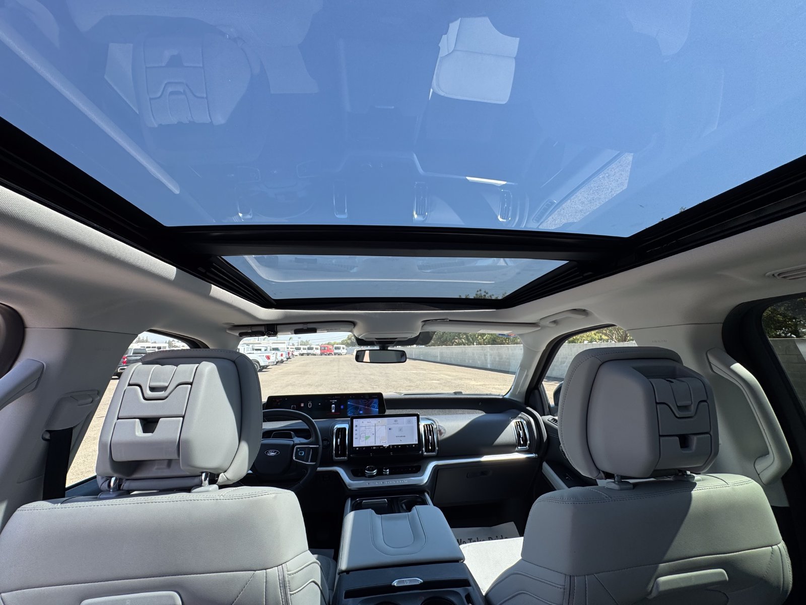 Used 2026 Ford Expedition Platinum AWD/4WD image 18