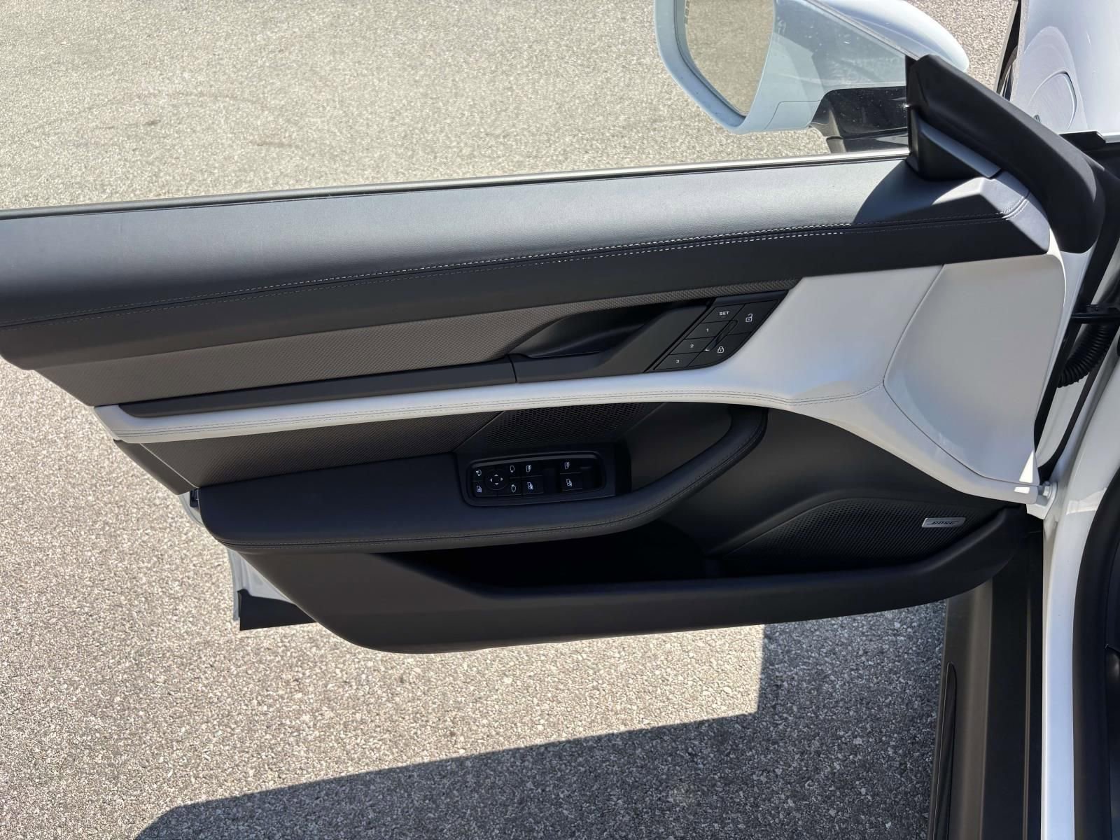 New 2026 Porsche Taycan Turbo S AWD/4WD image 23