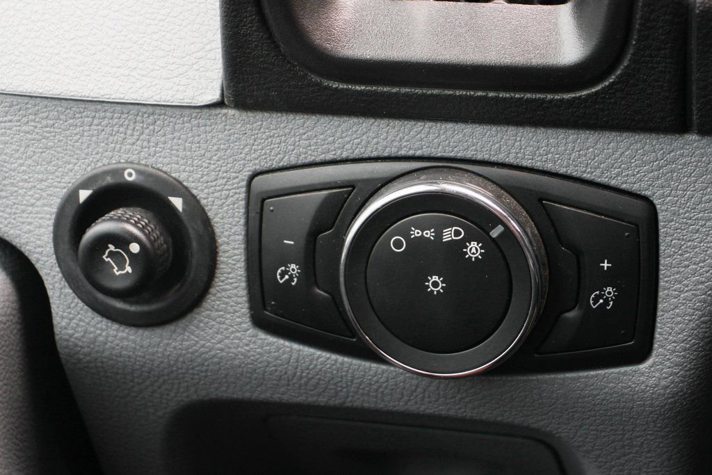 Used 2019 Ford Transit 350 XLT image 25