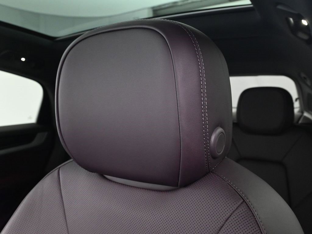 New 2026 Porsche Cayenne Coupe image 20