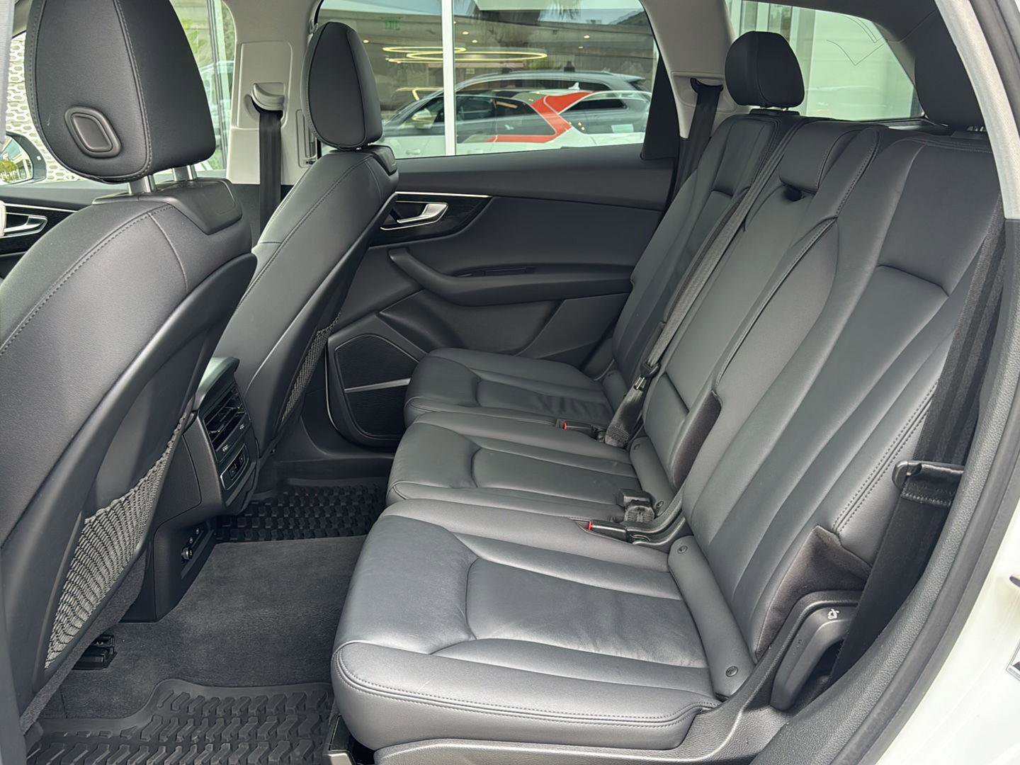 Used 2022 Audi Q7 Premium Plus image 14