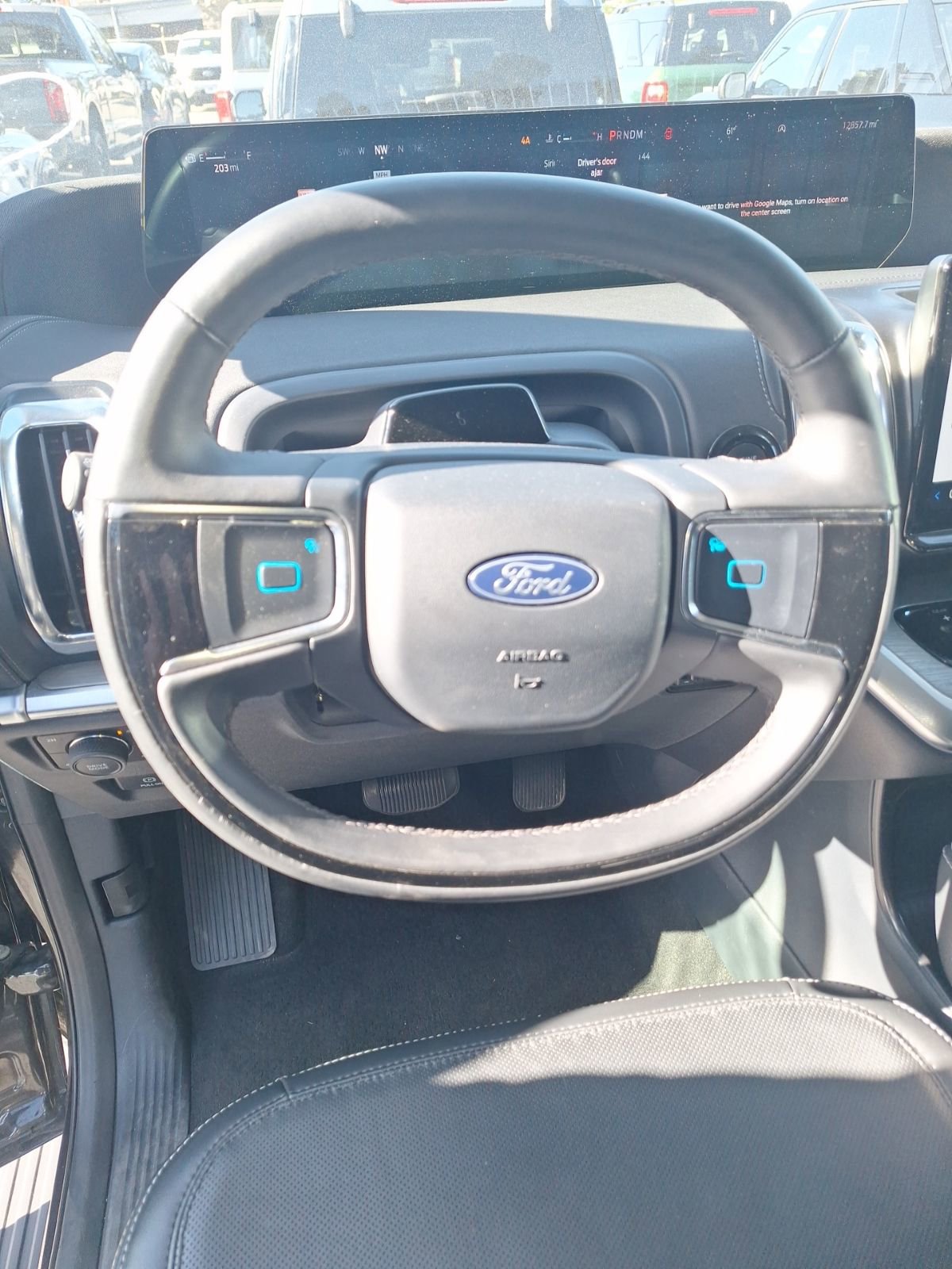 Certified 2025 Ford Expedition Platinum image 13