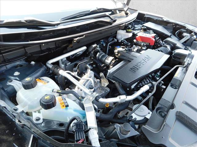 Used 2024 Nissan Rogue S FWD image 29