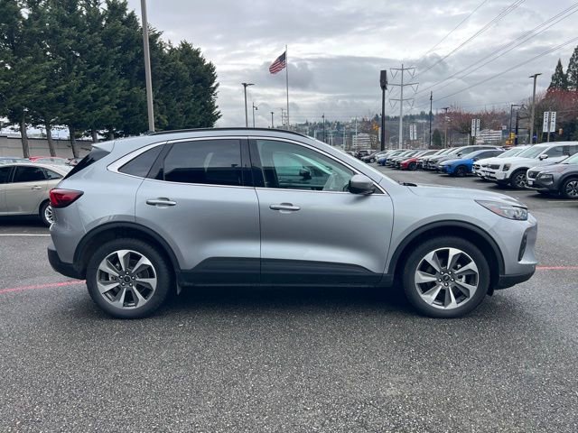 Used 2024 Ford Escape Platinum image 6