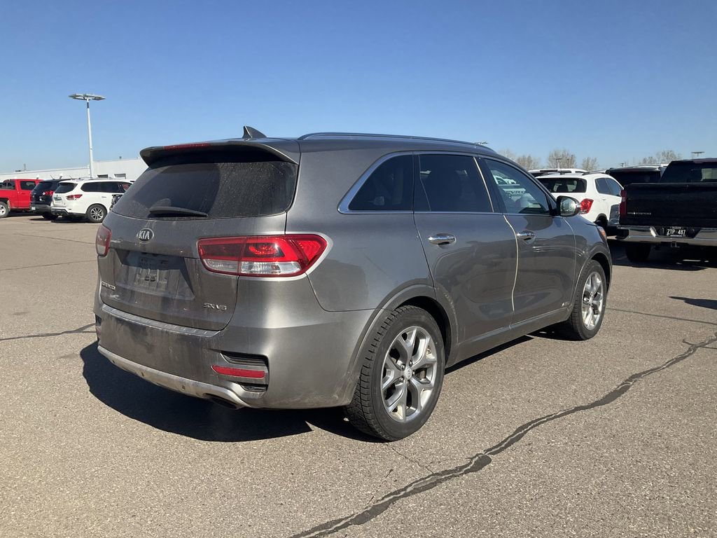 Used 2016 Kia Sorento SX image 3