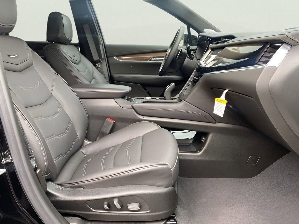 Used 2025 Cadillac XT6 Sport w/ Platinum Package image 20