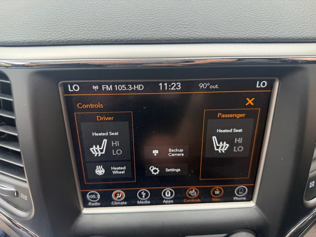 Used 2018 Jeep Grand Cherokee Altitude RWD image 24