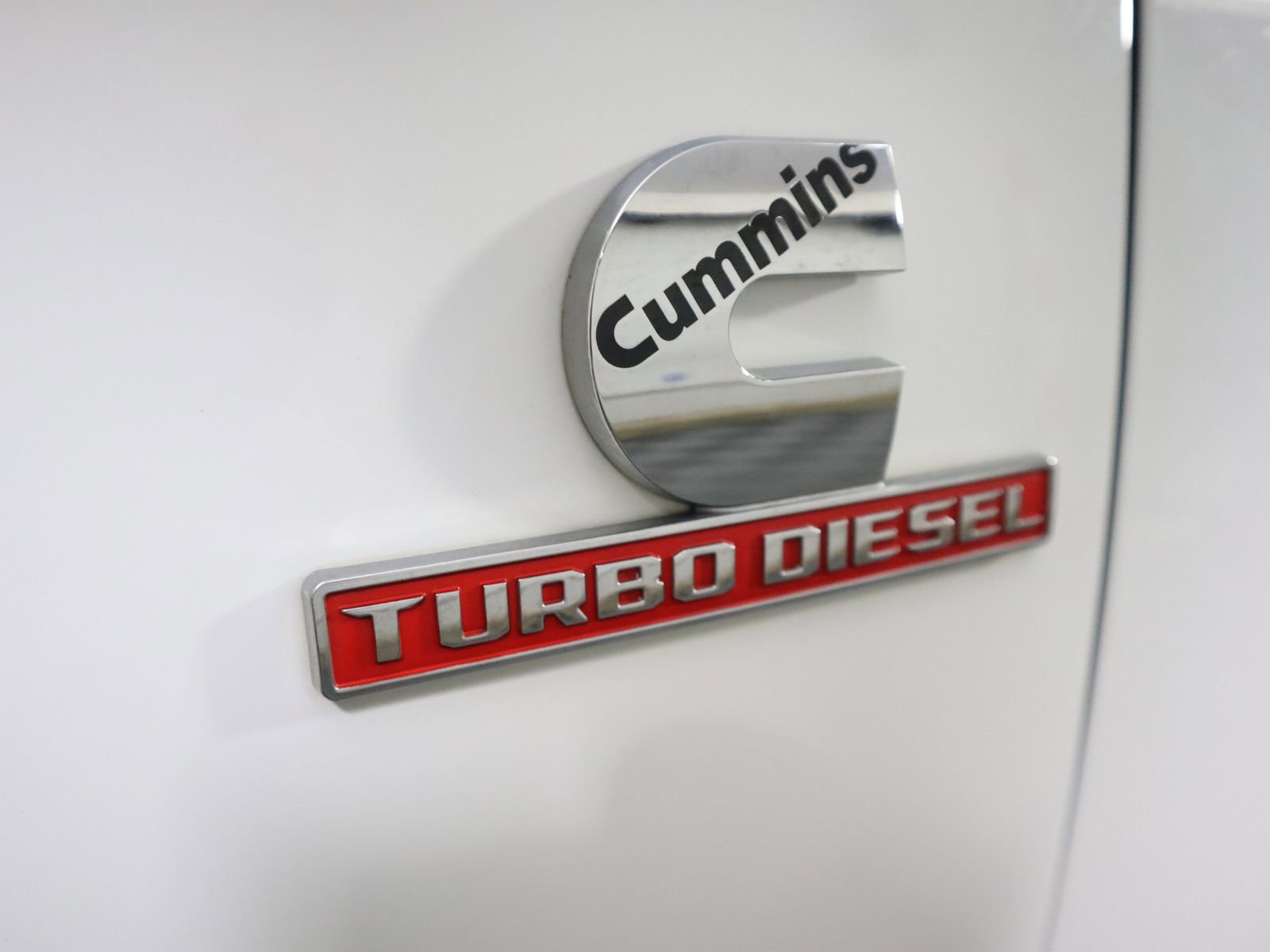 Used 2024 RAM 2500 Laramie w/ Cold Weather Group image 18