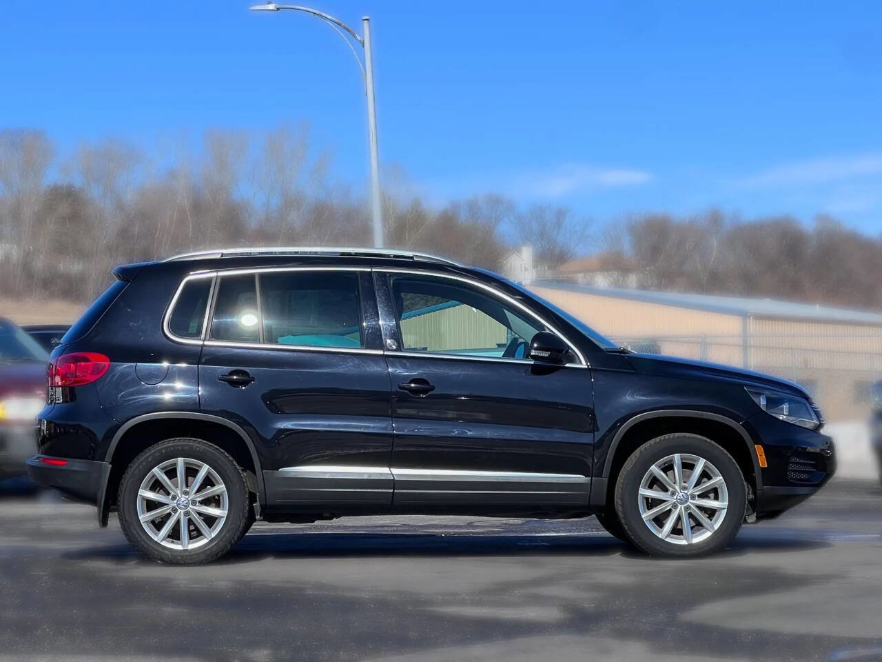 Used 2017 Volkswagen Tiguan Wolfsburg Edition image 8