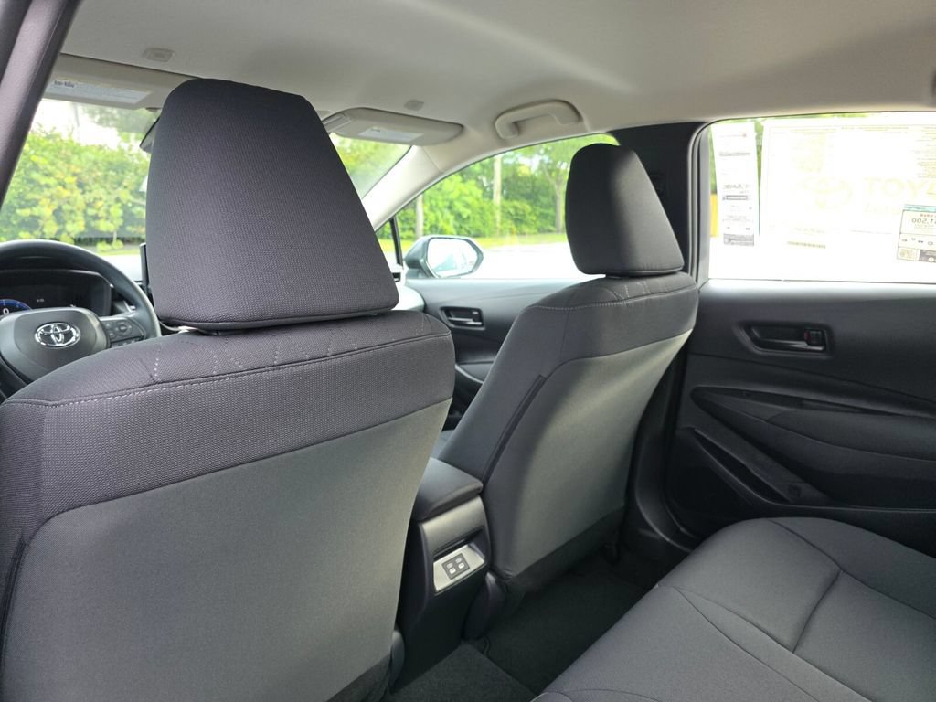Used 2026 Toyota Corolla LE FWD image 22