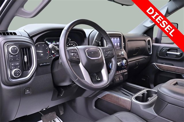 Used 2022 GMC Sierra 3500 Denali w/ Denali Black Diamond Edition image 16