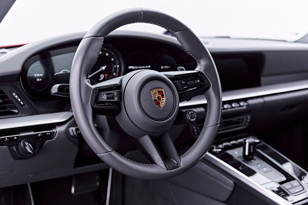 Used 2020 Porsche 911 Carrera 4S AWD/4WD image 40