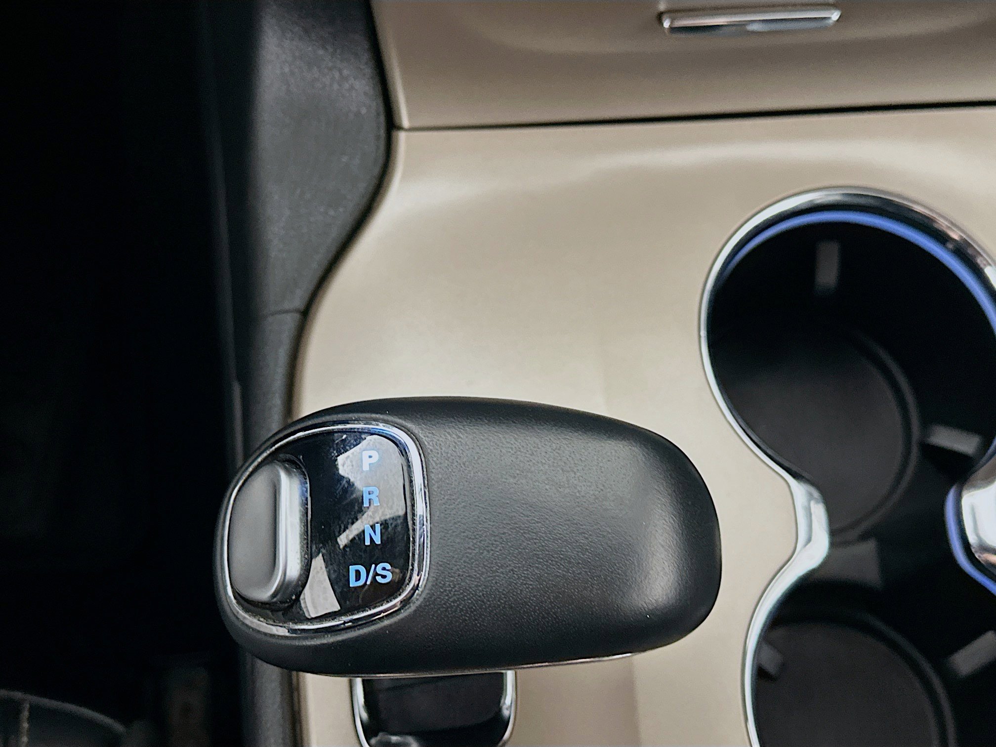 Used 2014 Jeep Grand Cherokee Limited image 18