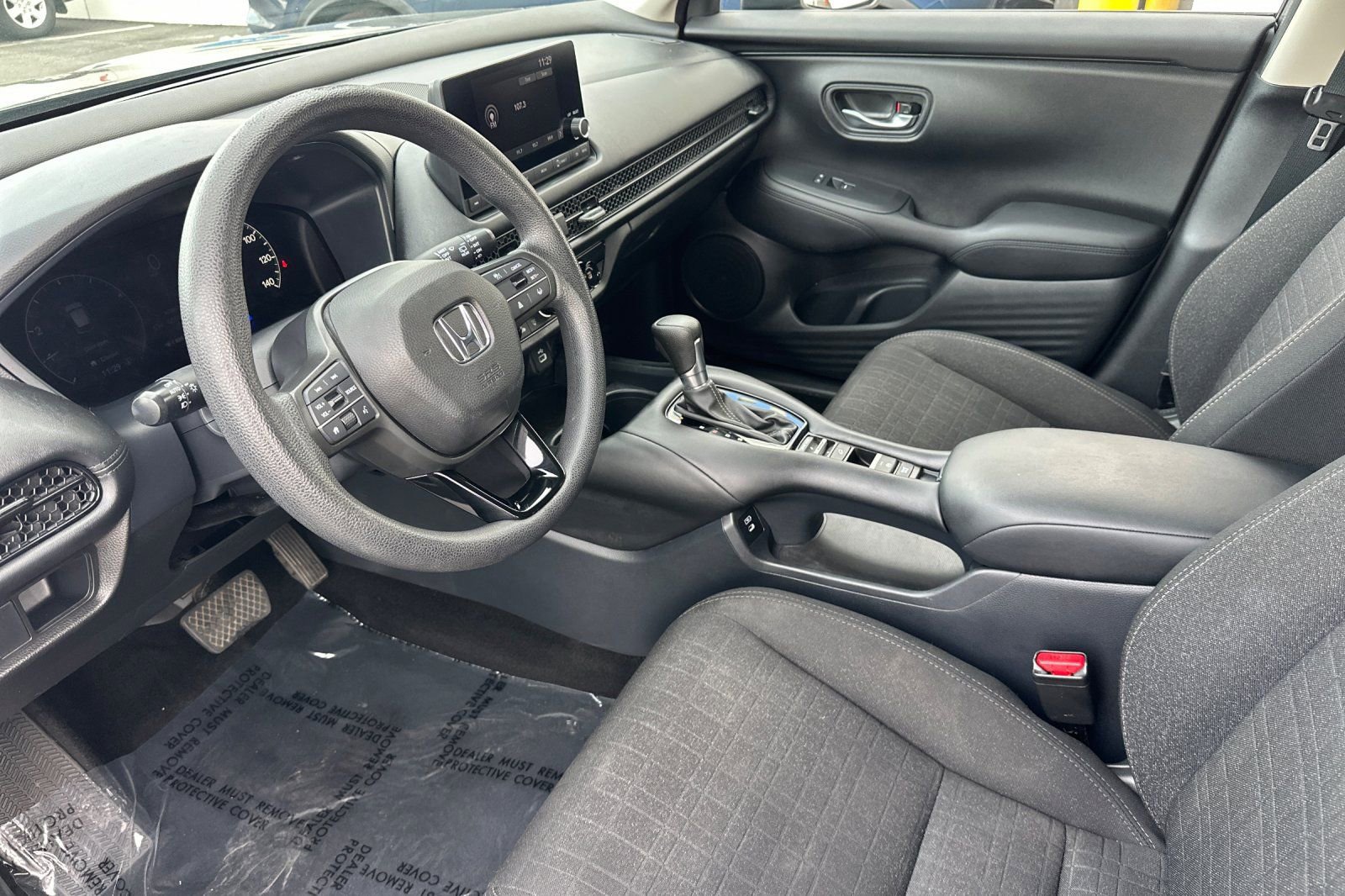 Used 2025 Honda HR-V LX image 9