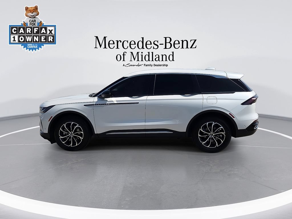Used 2024 Lincoln Nautilus Premier AWD/4WD image 5