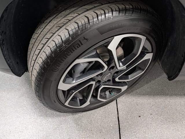 Used 2025 Chevrolet Trax RS image 9