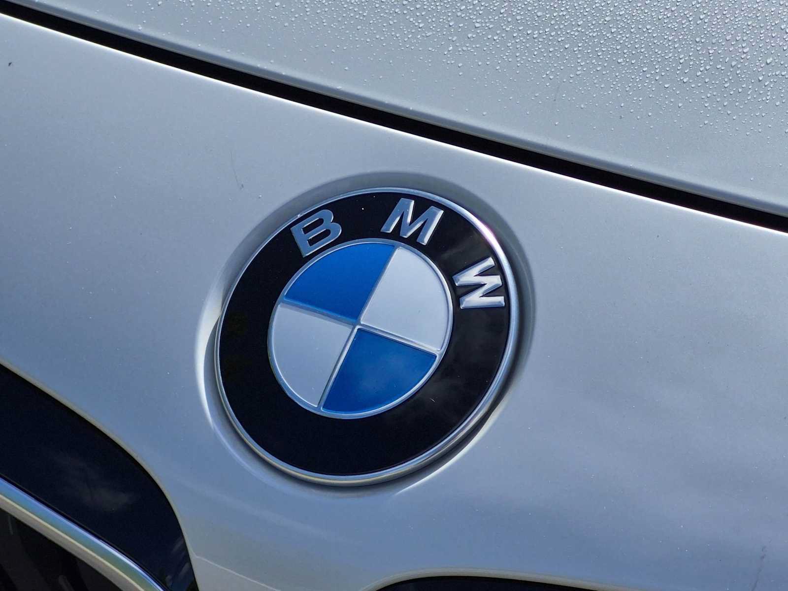 Used 2025 BMW 230i xDrive Coupe w/ Premium Package AWD/4WD image 11