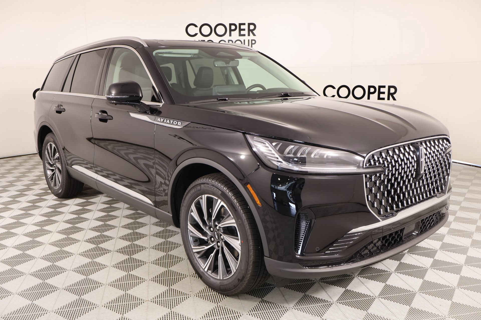 New 2026 Lincoln Aviator AWD image 1