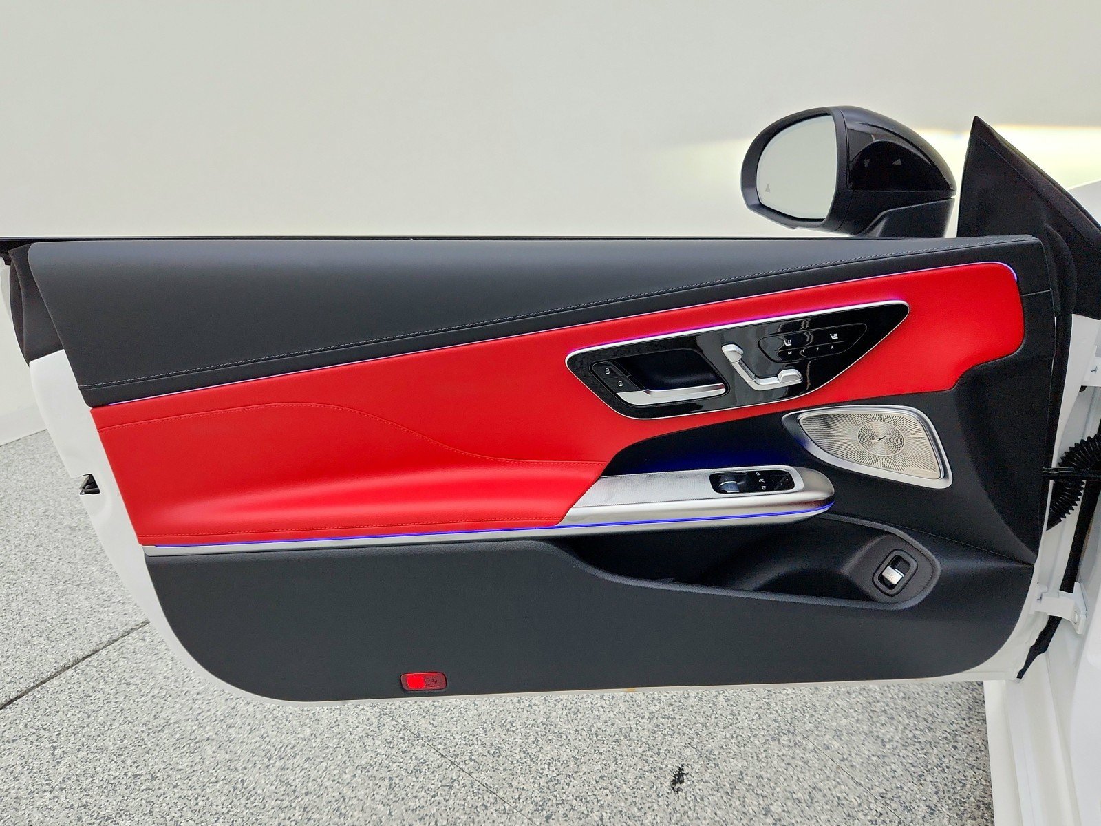 New 2027 Mercedes-Benz CLE 300 4MATIC Coupe image 17