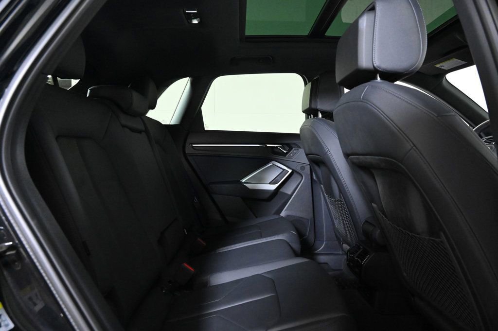 Used 2023 Audi Q3 2.0T Premium Plus w/ Premium Plus Package image 17