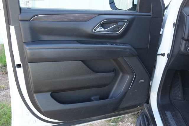 Used 2024 Chevrolet Suburban LT AWD/4WD image 13