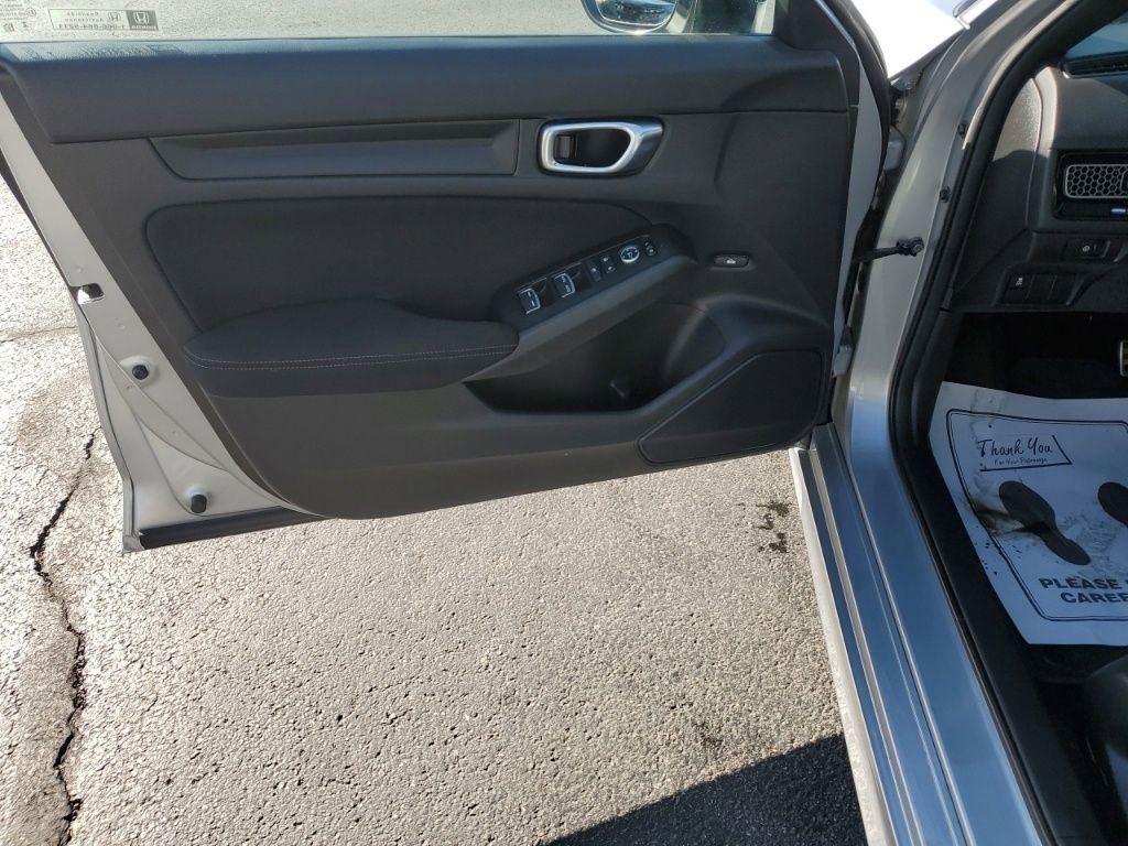 Used 2025 Honda Civic Sport image 11