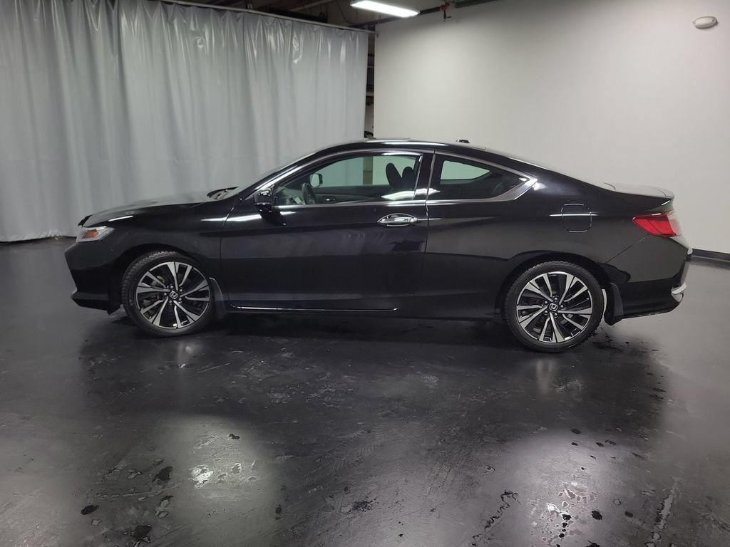 Used 2017 Honda Accord EX image 5