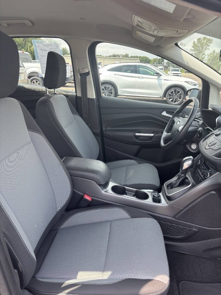 Used 2018 Ford C-MAX SE FWD image 5