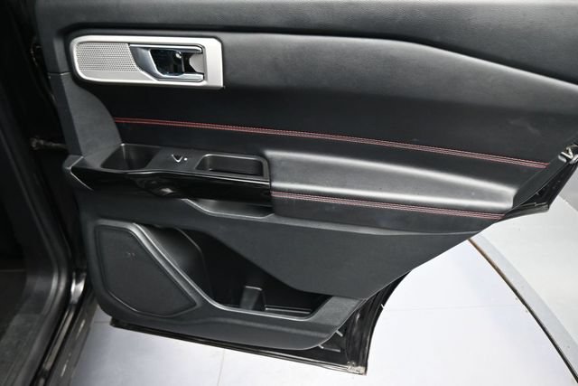 Used 2022 Ford Explorer ST-Line AWD/4WD image 15