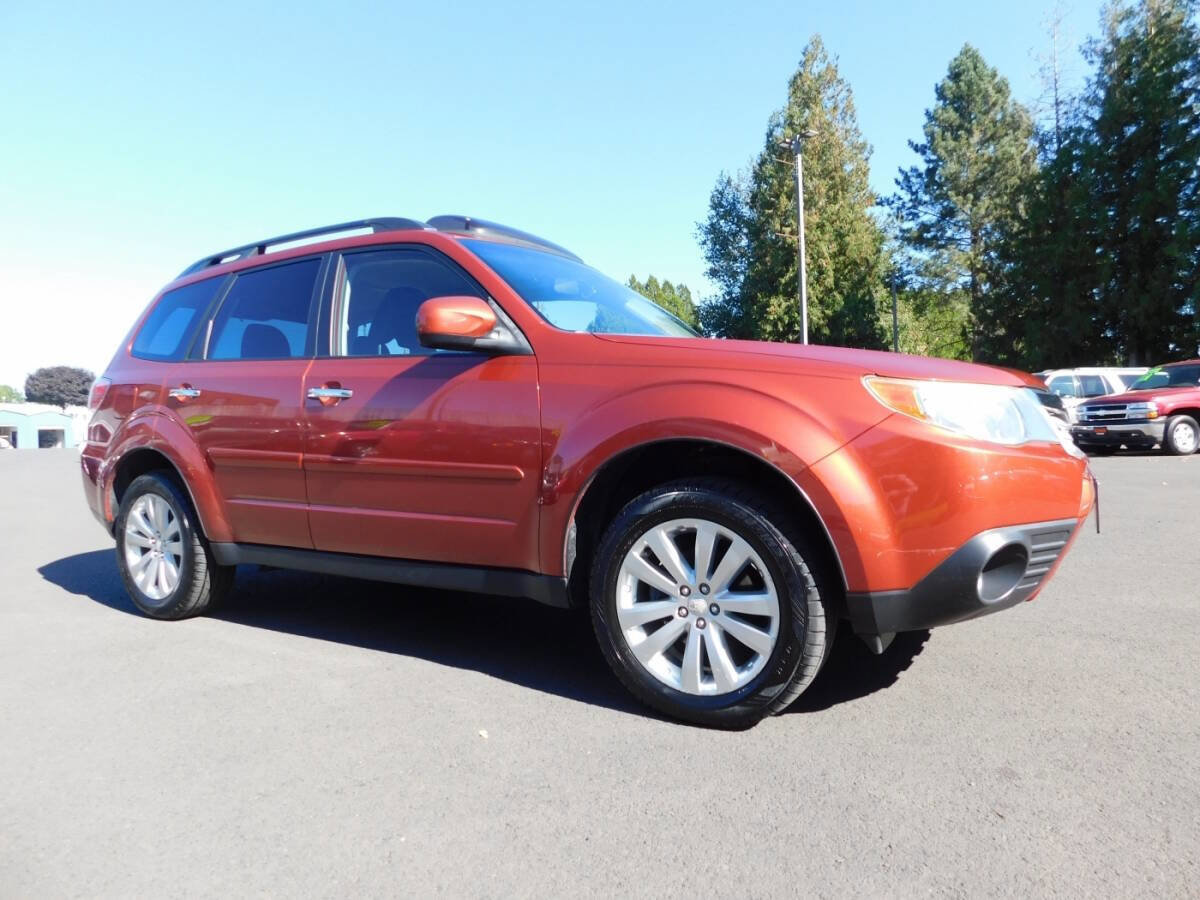 Used 2011 Subaru Forester 2.5X Premium image 1