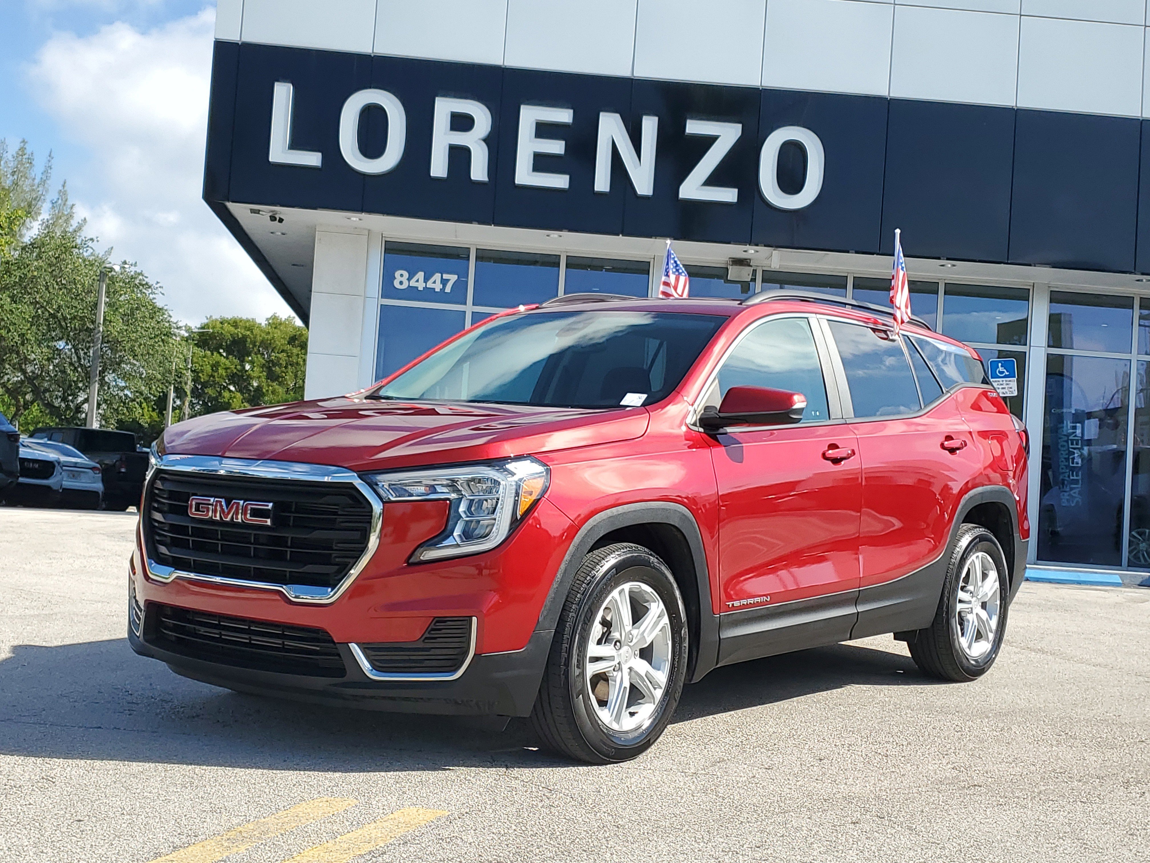 Used 2022 GMC Terrain SLE w/ Driver Convenience Package