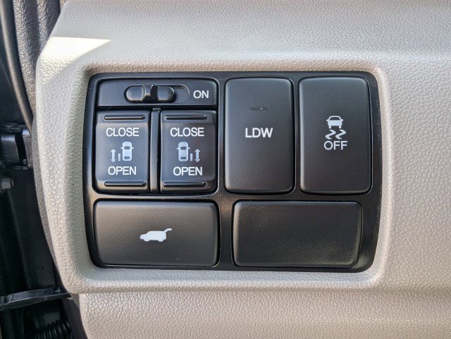Used 2014 Honda Odyssey EX-L image 17