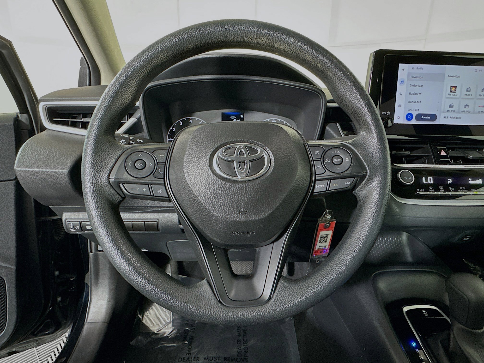 Used 2024 Toyota Corolla LE FWD image 15