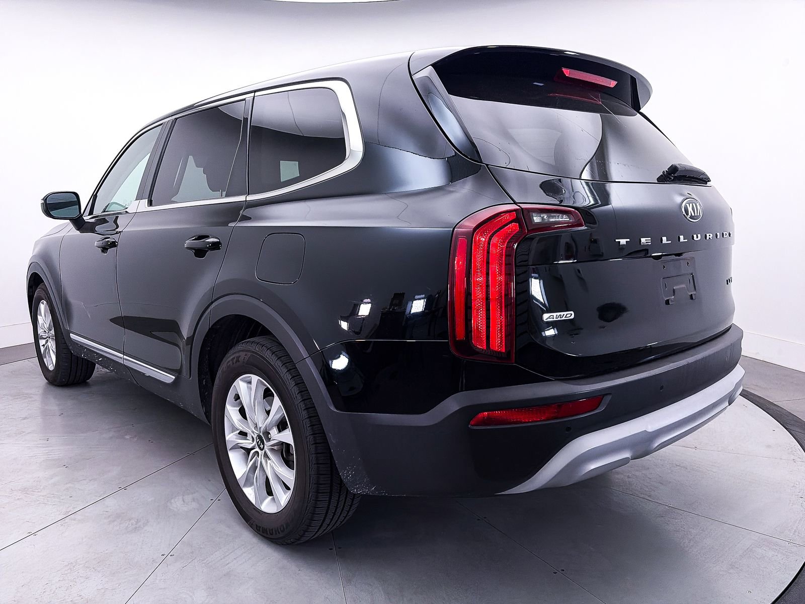 Used 2020 Kia Telluride LX AWD/4WD image 12