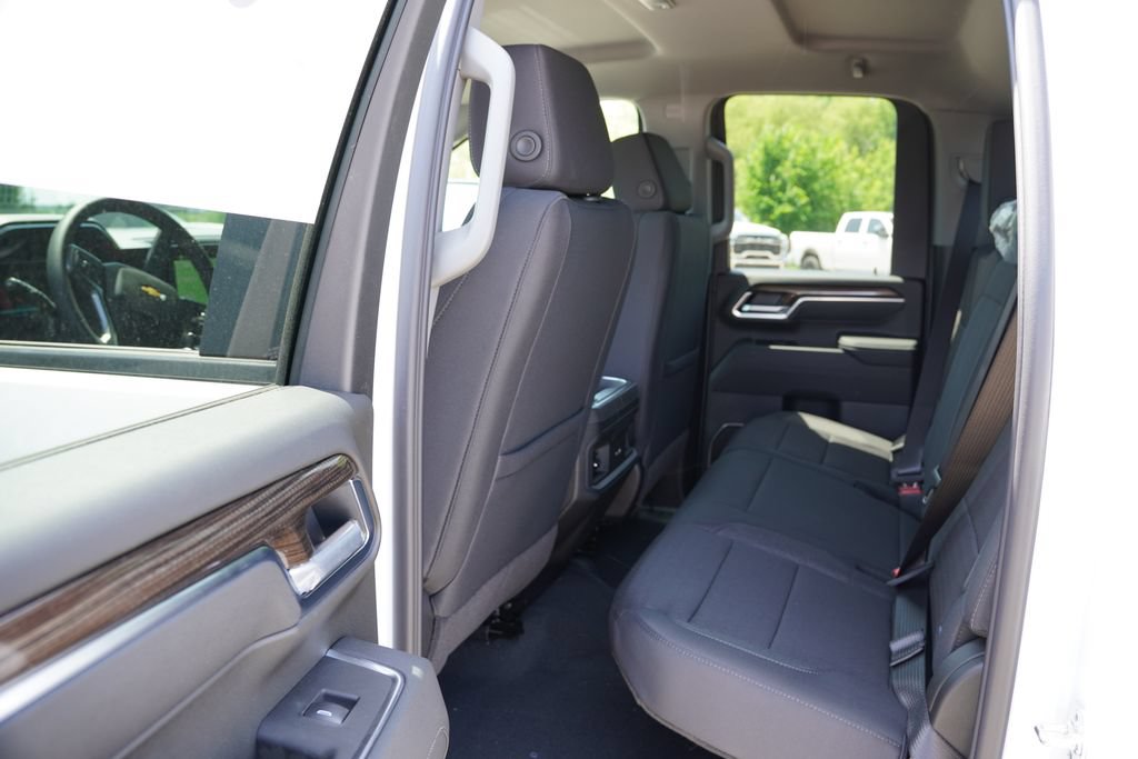 New 2026 Chevrolet Silverado 2500 LT w/ All Star Edition AWD/4WD image 11