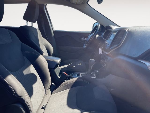 Used 2015 Jeep Cherokee Latitude image 15