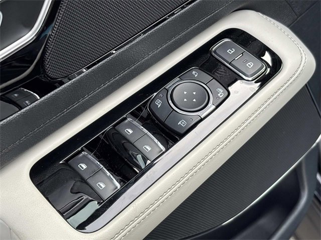 New 2026 Lincoln Aviator AWD w/ Jet Appearance Package image 23