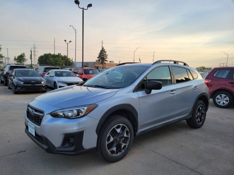 Used 2020 Subaru Crosstrek 2.0i image 3